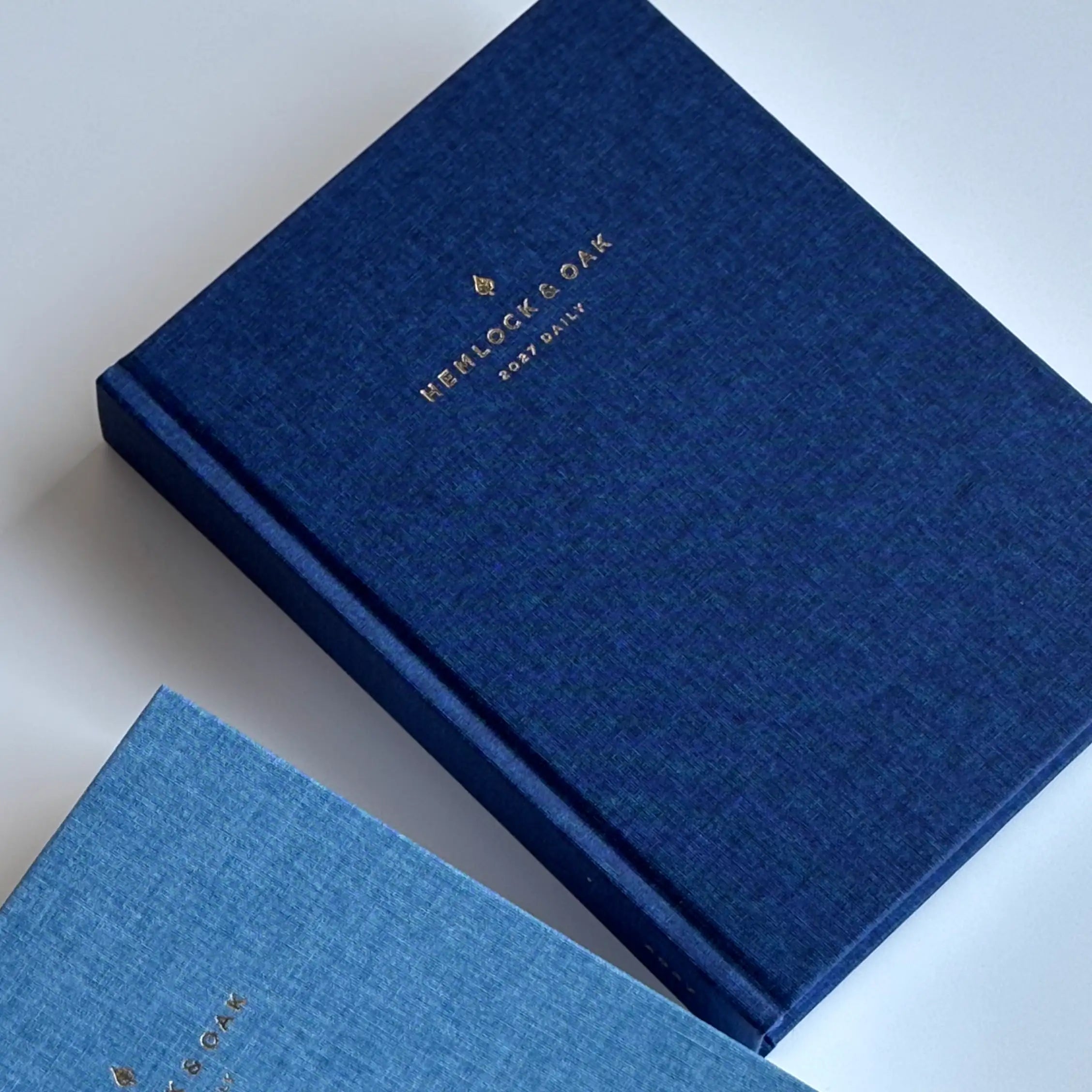 Hemlock & Oak 2027 dated planner in Empress #color_empress