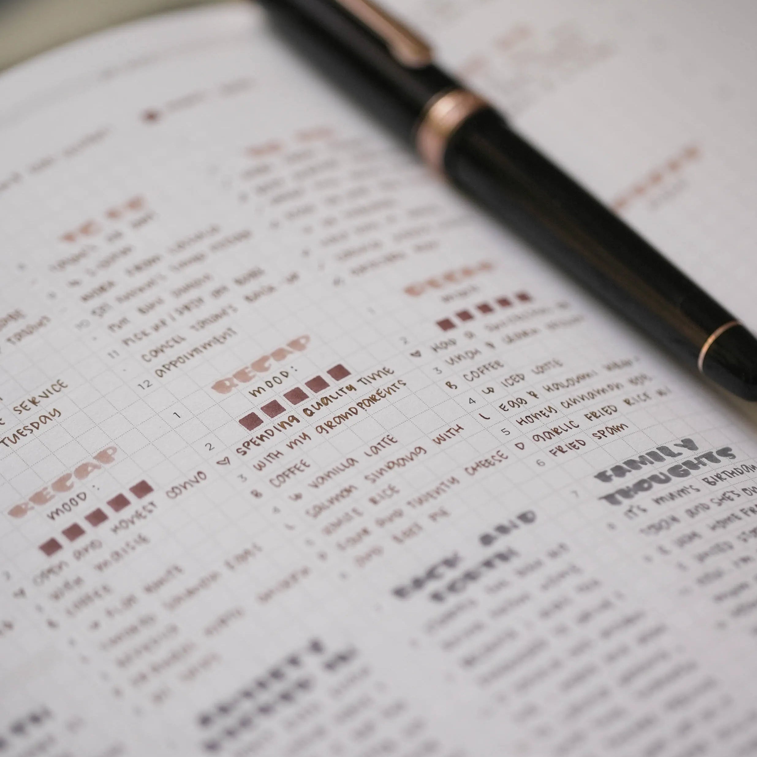 2026 Weekly Planner (Hardcover) - weekly planning spread