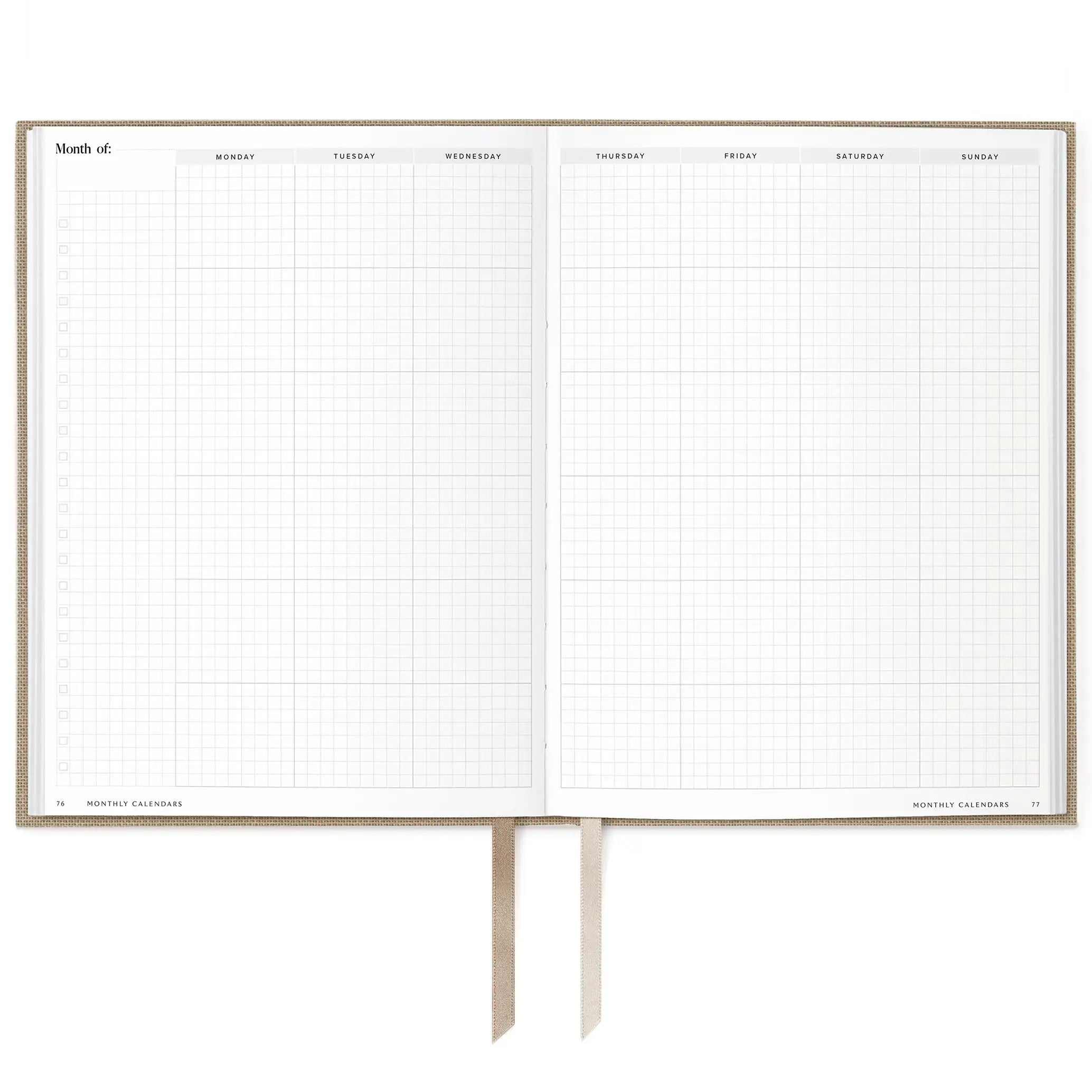 6-Month Undated Daily Planner Oak #color_Oak